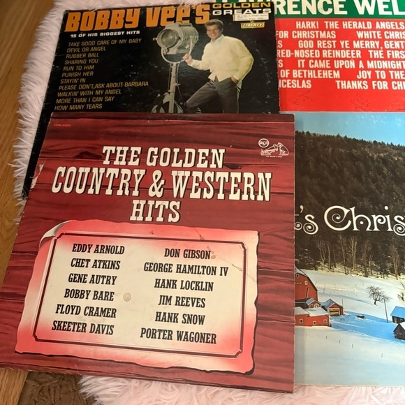 Vintage Vinyl Record Collection Golden Country & Western Hits Bobby Vee - Picture 2 of 4
